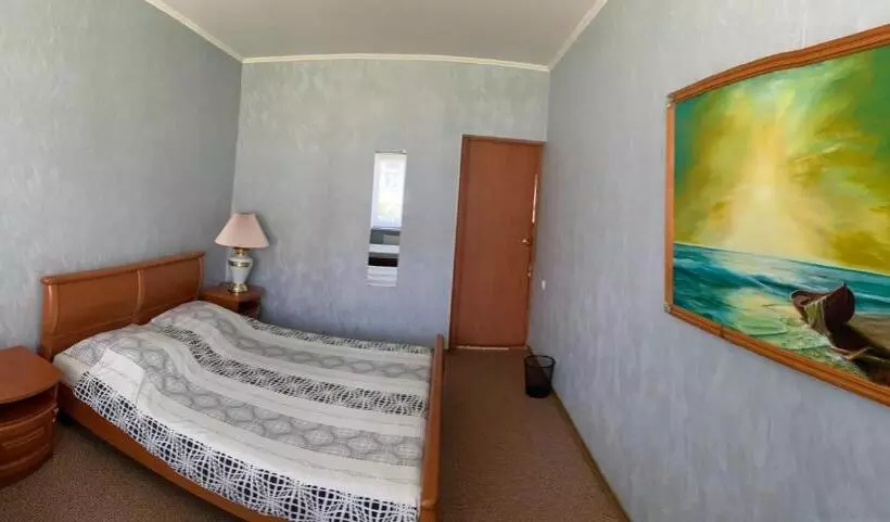 هاستل Ludmila Guest House   гостевой дом людмила