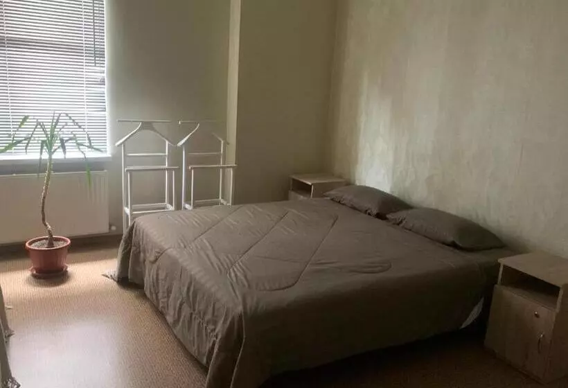 هاستل Ludmila Guest House   гостевой дом людмила