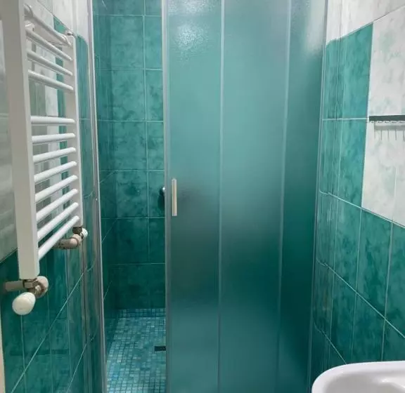 هاستل Ludmila Guest House   гостевой дом людмила