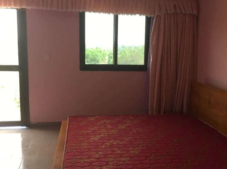 هتل Hôtel Eucalyptus Anan