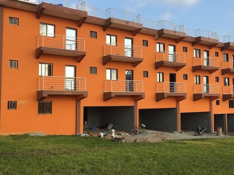 هتل Hôtel Eucalyptus Anan