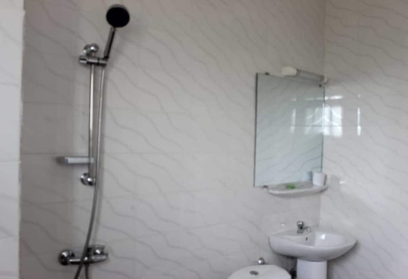 هتل Hôtel Eucalyptus Anan