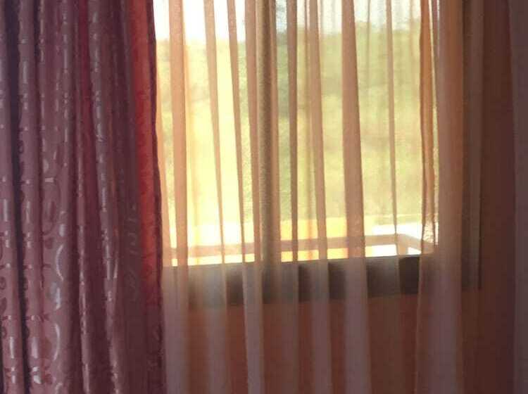 هتل Hôtel Eucalyptus Anan