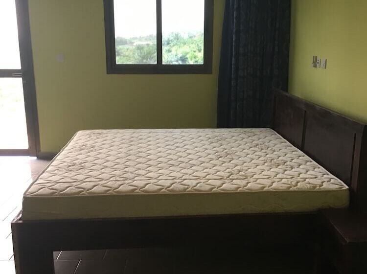 هتل Hôtel Eucalyptus Anan