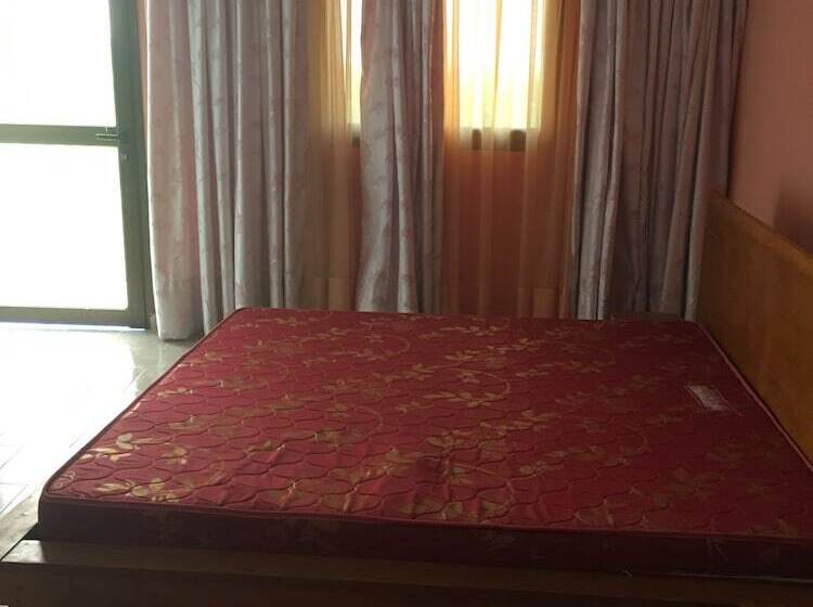 هتل Hôtel Eucalyptus Anan