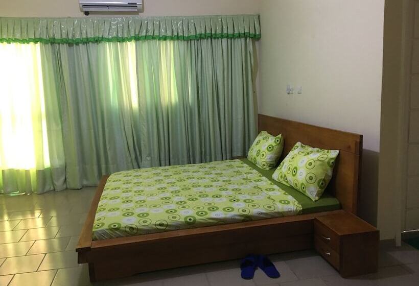 هتل Hôtel Eucalyptus Anan