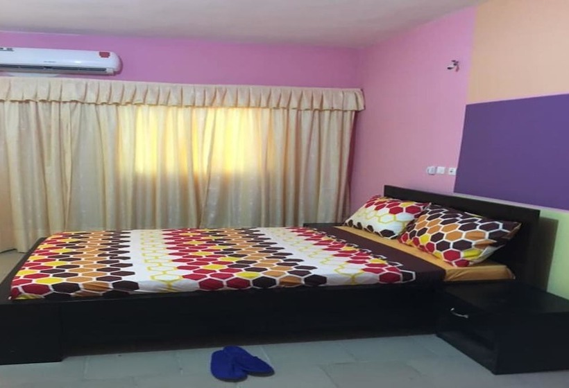 هتل Hôtel Eucalyptus Anan