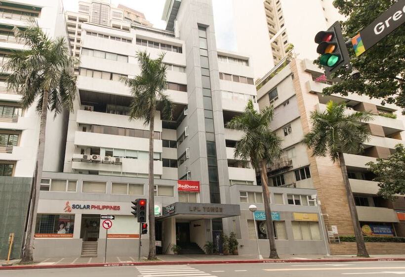 Hotel Reddoorz Premium Near Greenbelt Makati