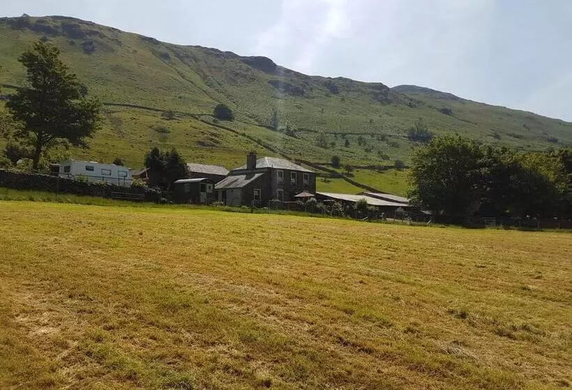 Hotelli Shepherds Hut Dolly Wagon