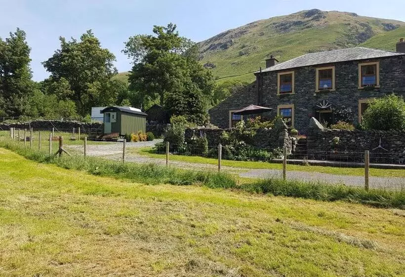 Hotelli Shepherds Hut Dolly Wagon