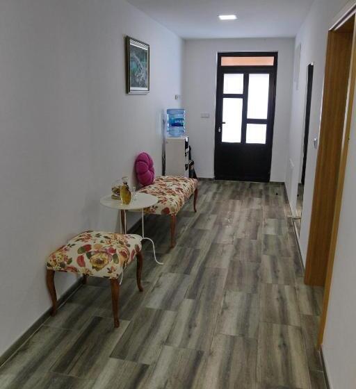 مُتل Pansion Neretva