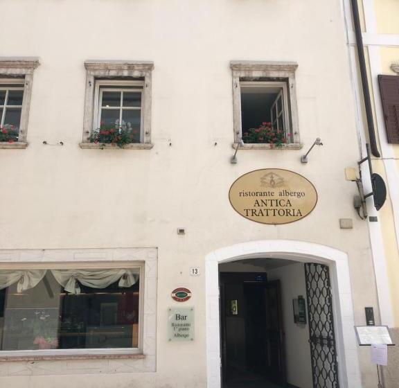 فندق Antica Trattoria