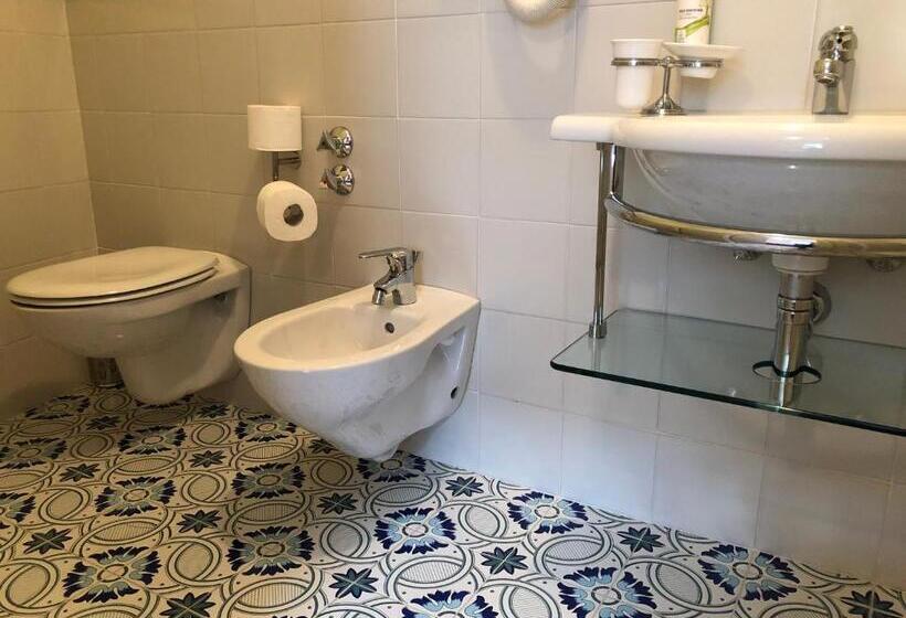 فندق Antica Trattoria