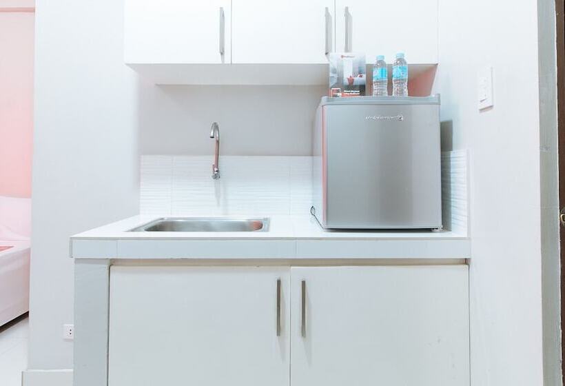 Pensió Reddoorz Near Naia Terminal 1