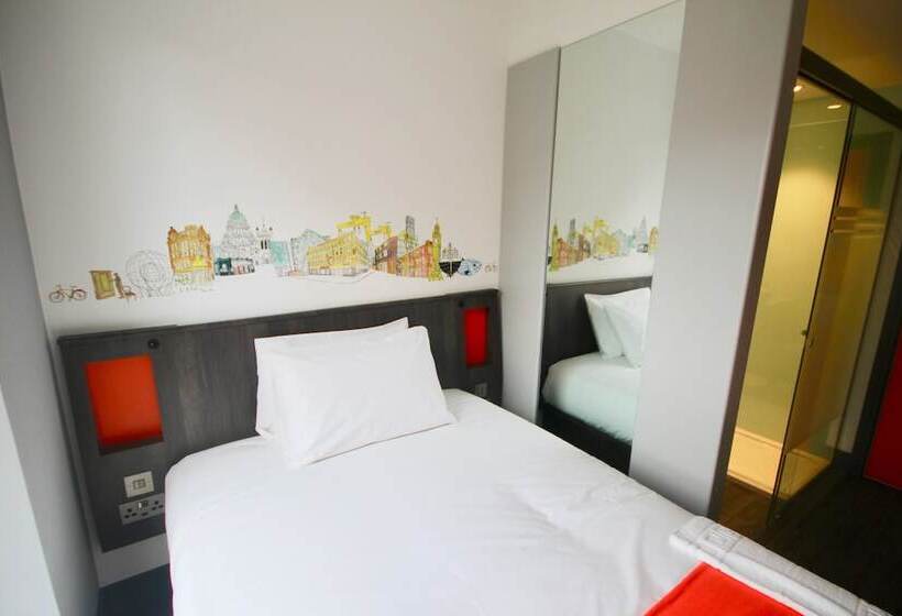Easyhotel Belfast