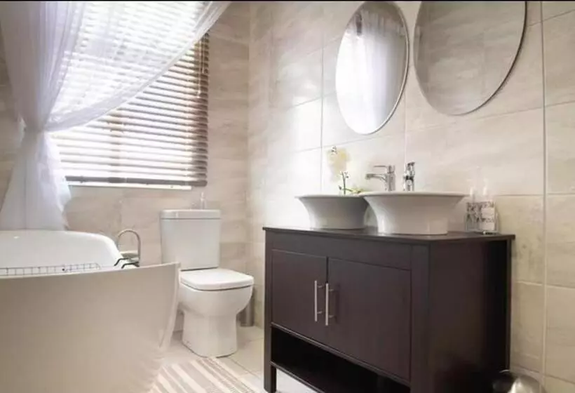 Majatalo De Witte Huis