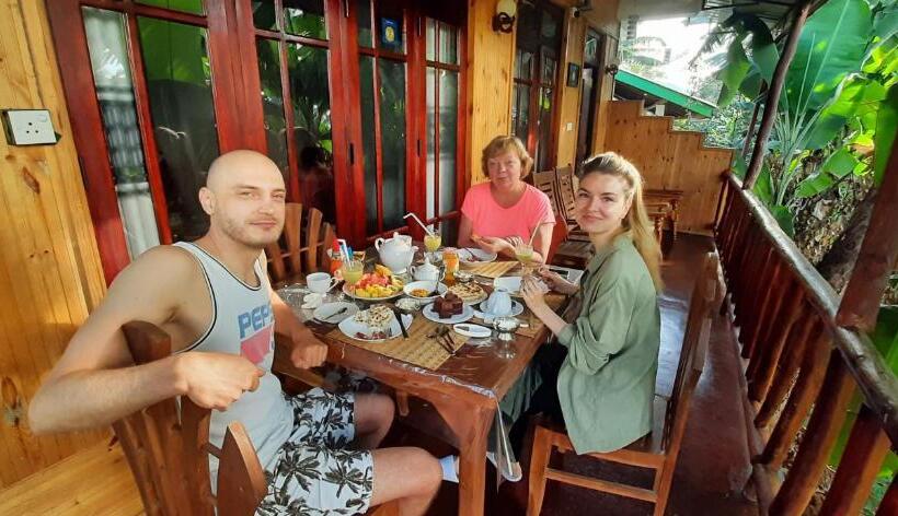 فندق صغير Wood Heart