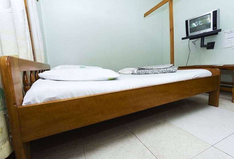 تختخواب و صبحانه Royal Lake View Gardens