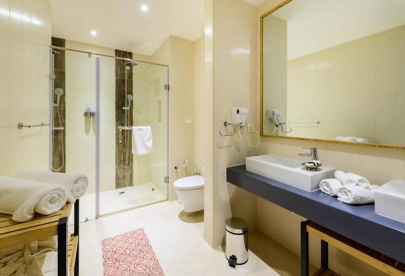 هتل Baobab Tree Hôtel & Spa