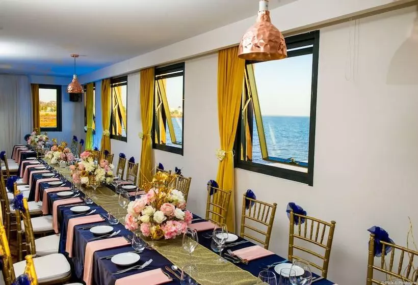 هتل Baobab Tree Hôtel & Spa