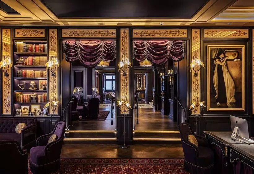 Hotel L Oscar London