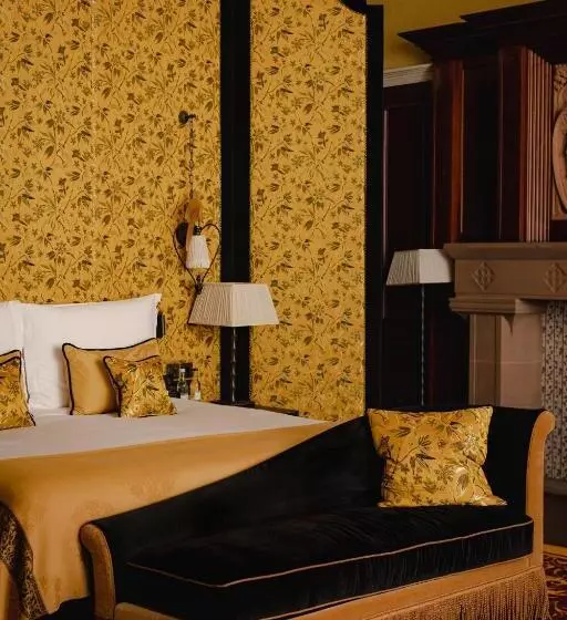 Hotel L Oscar London