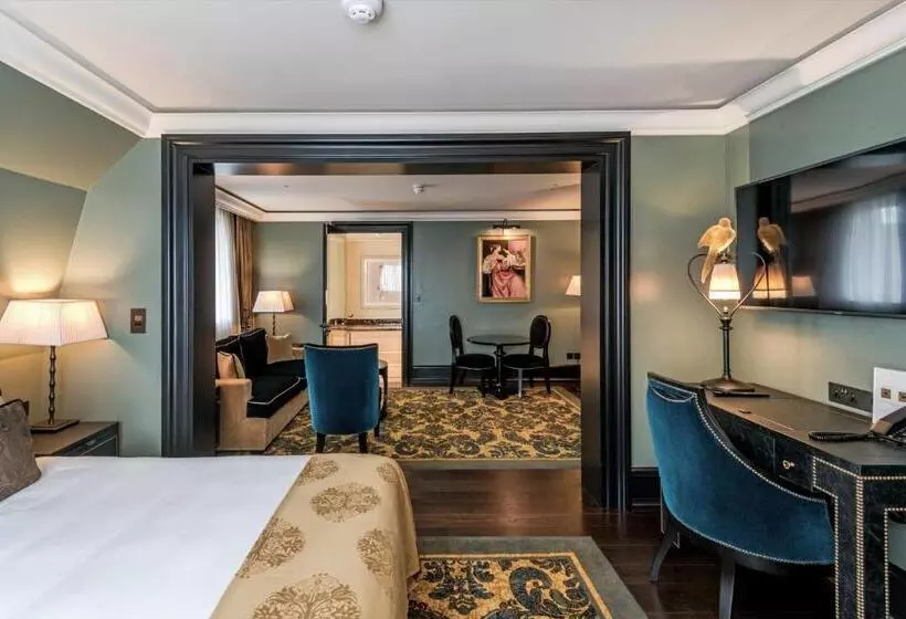 Hotel L Oscar London