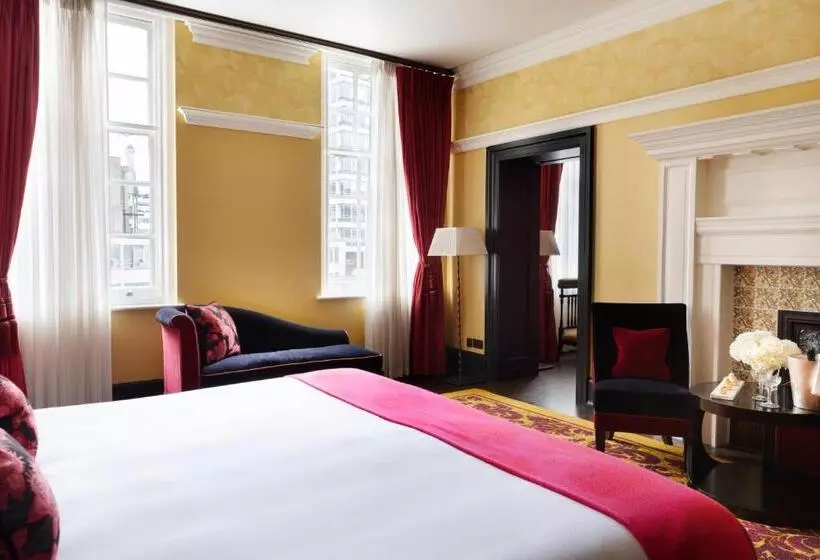 Hotel L Oscar London