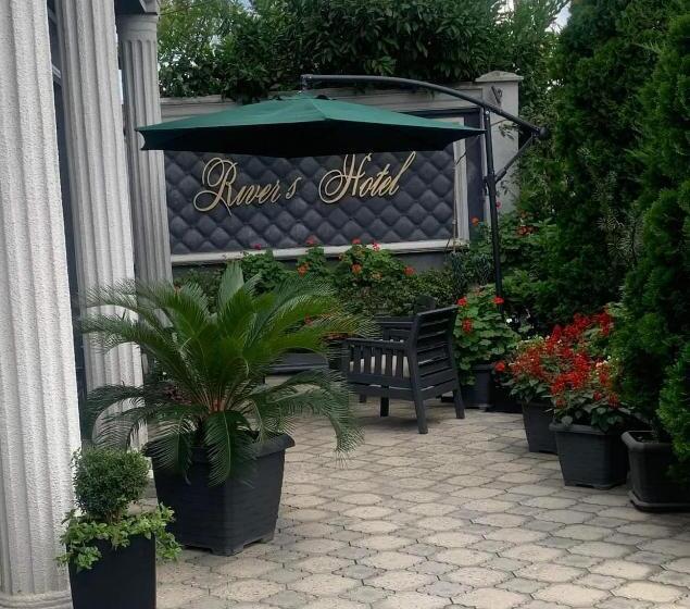 فندق River S