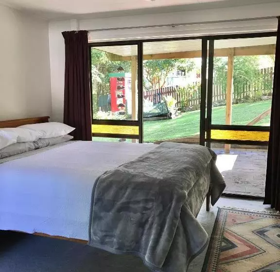 ペンション Hill S Hideaway