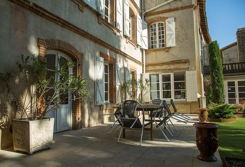 مبيت وإفطار Croix De Pastel