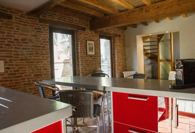 ベッドアンドブレックファースト Croix De Pastel