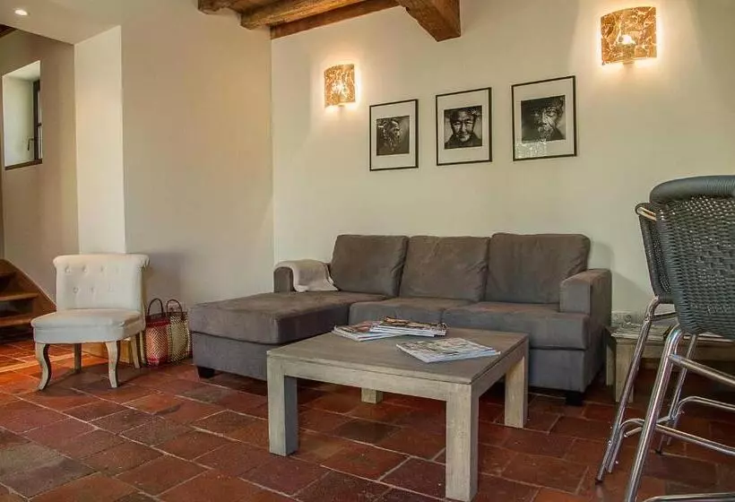 ベッドアンドブレックファースト Croix De Pastel