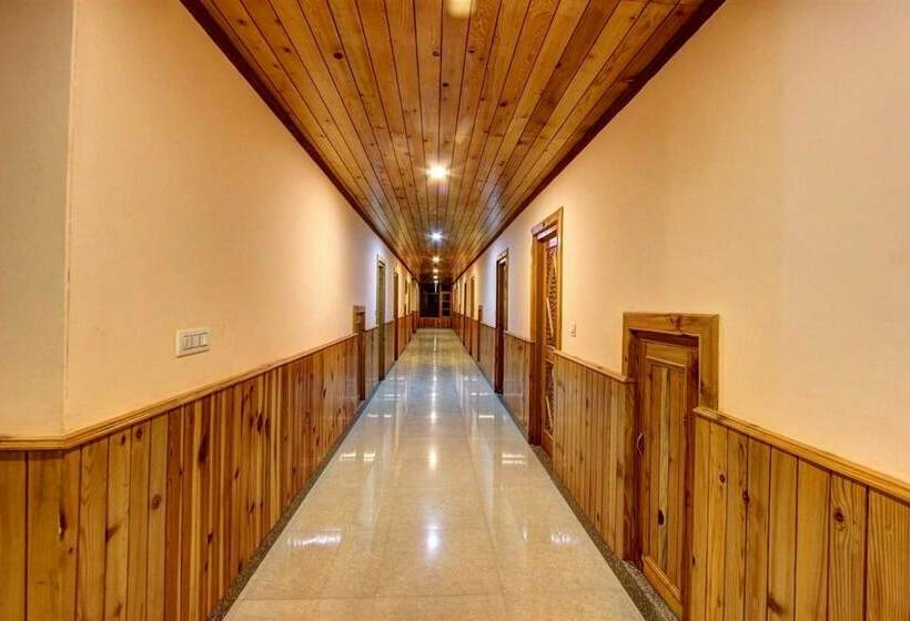 هتل Aamod At Apple Town