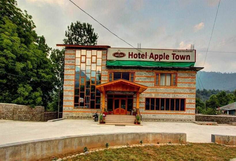 هتل Aamod At Apple Town