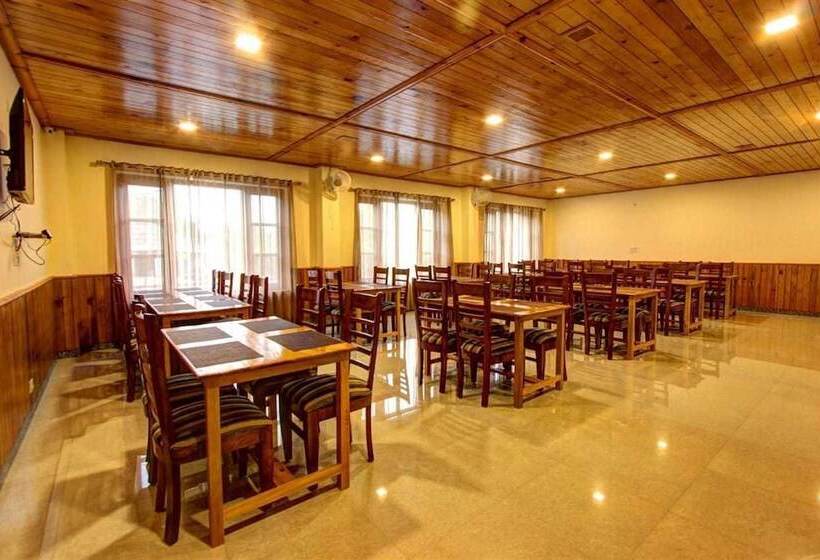 هتل Aamod At Apple Town