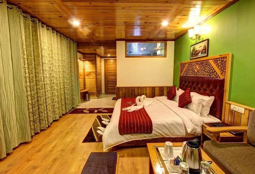 هتل Aamod At Apple Town