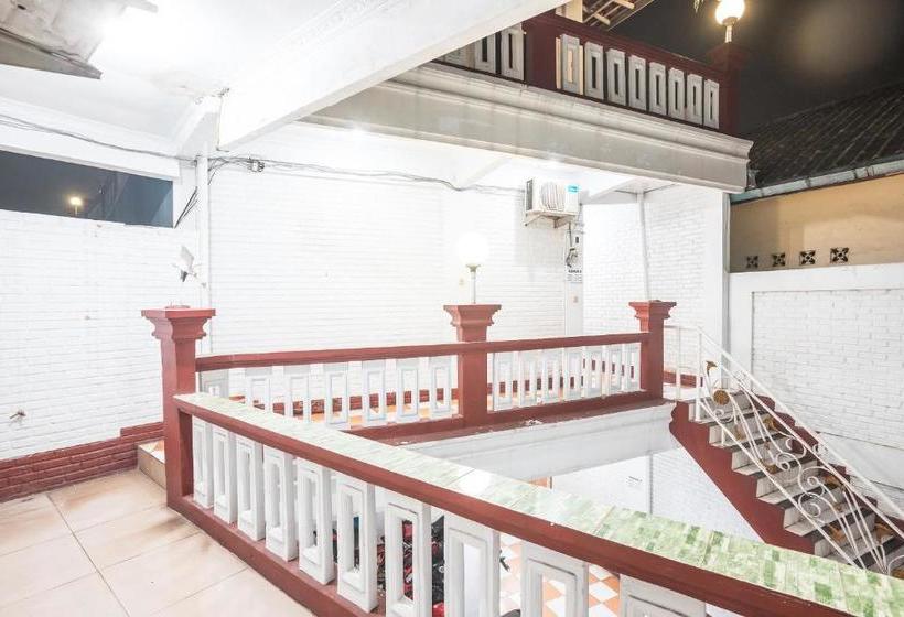 Hotell Oyo 580 Losmen Cikuda