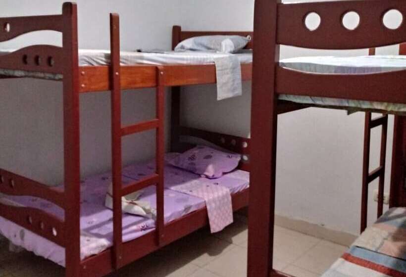 Kitara House Backpackers Hostel