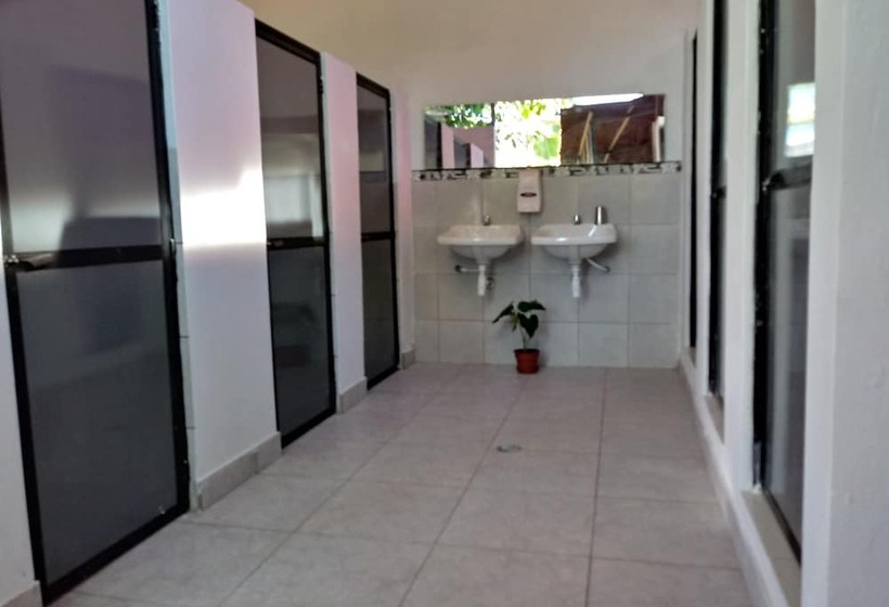 Kitara House Backpackers Hostel