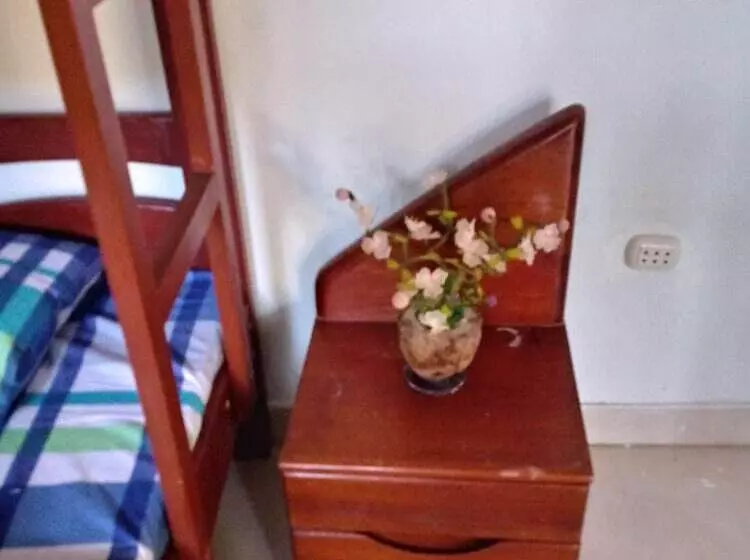 Kitara House Backpackers Hostel