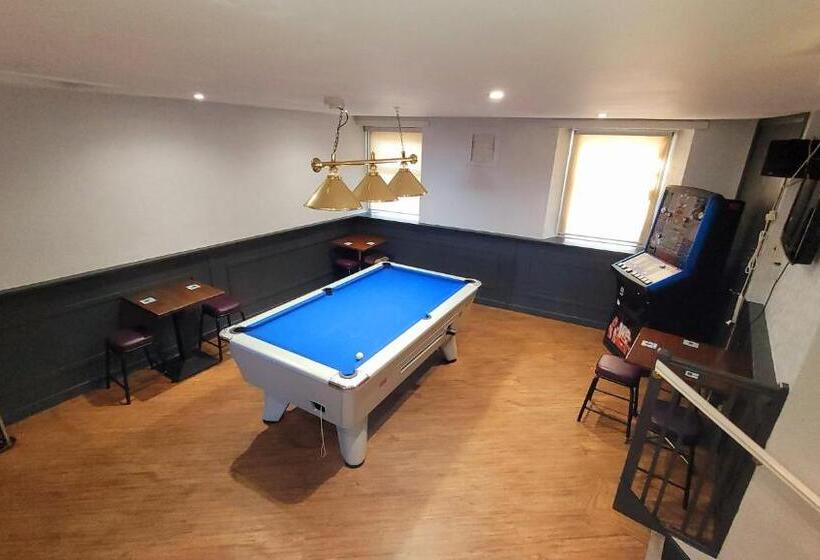 ベッドアンドブレックファースト Dryburgh Arms Pub With Rooms