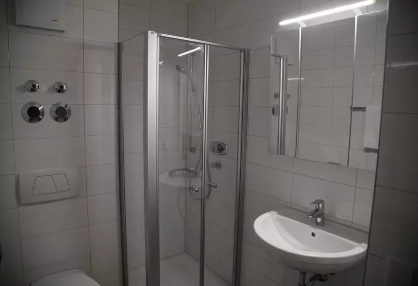 Comfort Boardinghouse