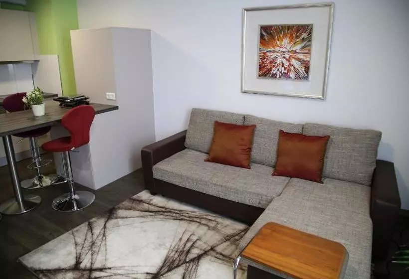 Comfort Boardinghouse