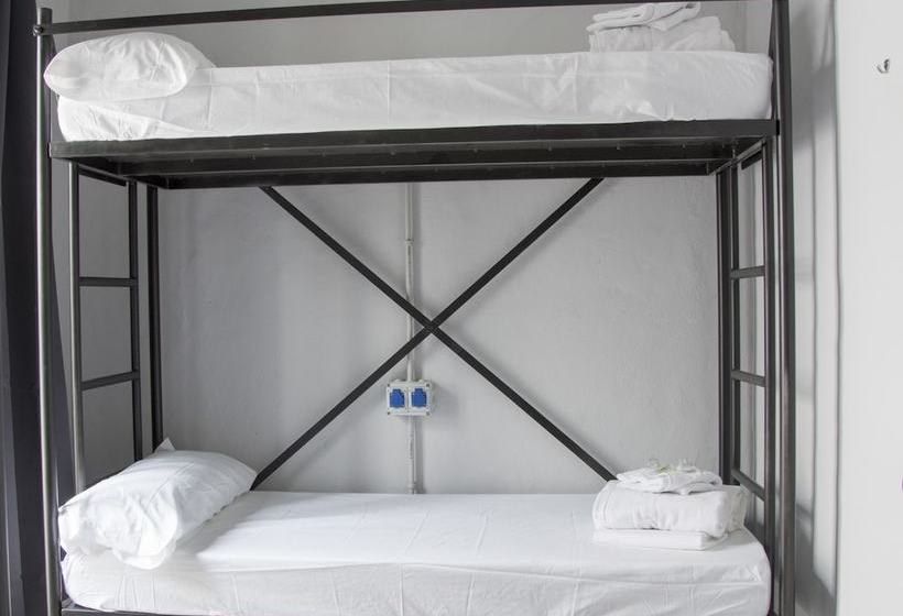 Factory Rooms Barbate  Hostel