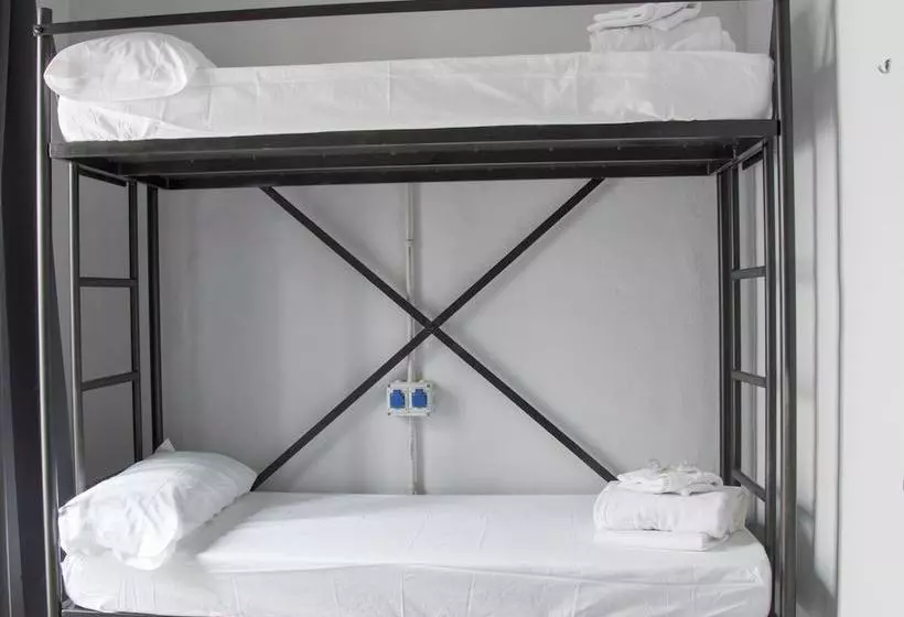 Factory Rooms Barbate  Hostel