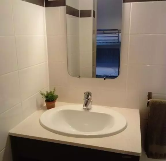هتل Chez Benat