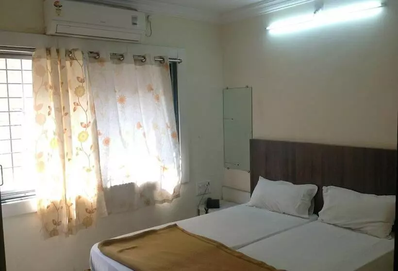 ホテル Jk Rooms 133 Ankleshwar Gidc