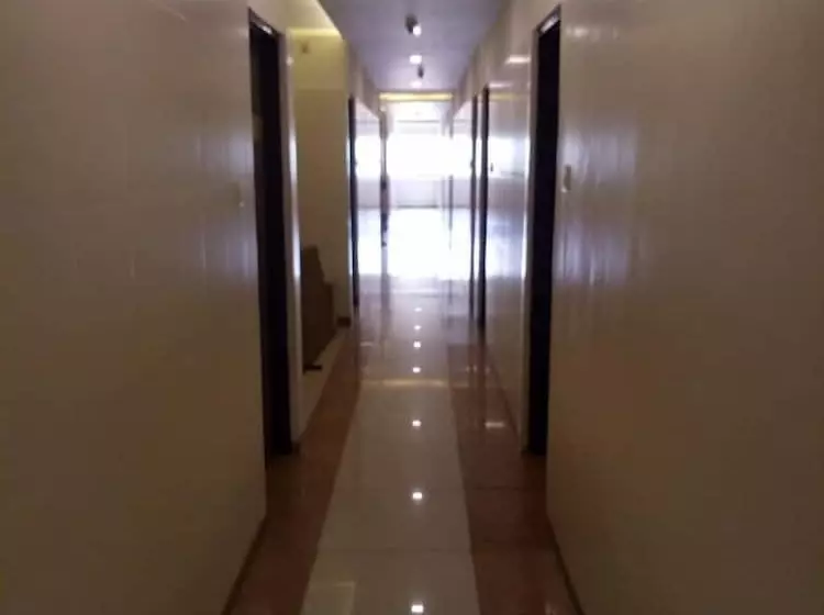 ホテル Jk Rooms 133 Ankleshwar Gidc