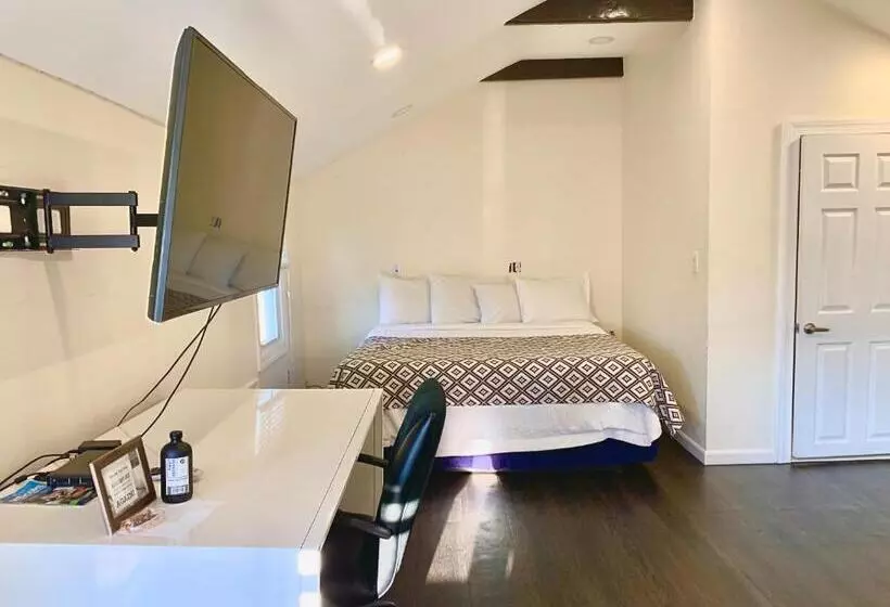 Penn Lodge Hotel & Suites Philadelphia   Bensalem